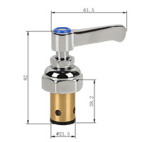 Accessoires de robinet à cartouche de compression en laiton de conception moderne Clapet anti-retour à ressort avec noyau de valve pour application dans la salle de bain