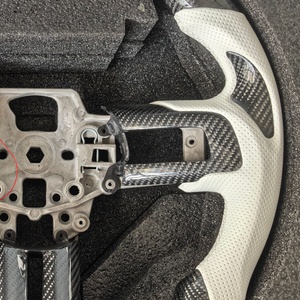 Volant en fibre de carbone en forme de D pour <span class=keywords><strong>Ford</strong></span> <span class=keywords><strong>Mustang</strong></span> GT/GT350/GT350R 2015-2017, volant de voiture à LED - Product Image 4