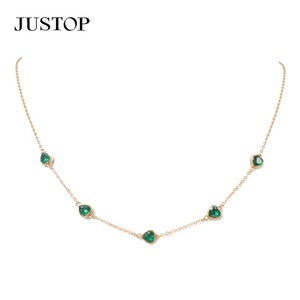 Collar de Cadena de Acero Inoxidable con Baño de Oro de 18K Resistente al Agua para Mujer, con Zirconia en Forma de Corazón, Estilo Moderno para Fiestas - Product Image 5