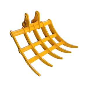 Râteau à racines inclinable pour excavateur personnalisé - Product Image 1