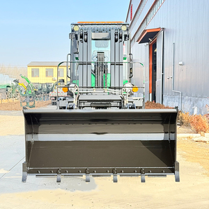 Chariot élévateur tout-terrain à moteur, chariot élévateur tout-terrain 4 tonnes 4x4 à moteur à combustion interne - Product Image 1
