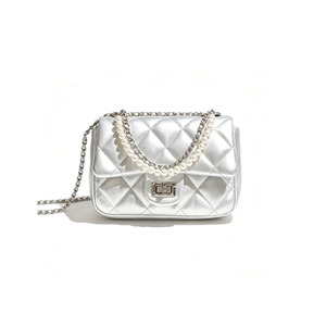 Sac carré matelassé en cuir véritable pour femme - Sac à bandoulière avec chaîne de perles pour l'été, élégant et polyvalent - Product Image 3