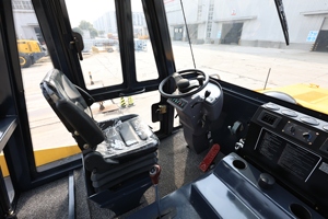 ลูกกลิ้งยางลมพร้อมระบบสั่นสะเทือนและระบบสั่นสำหรับการบดอัดอเนกประสงค์ - Product Image 5