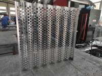 Revêtement mural en panneaux CNC en aluminium corrugué perforé, écologique, anti-corrosion, ignifuge