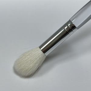 <span class=keywords><strong>Pinceau</strong></span> <span class=keywords><strong>de</strong></span> maquillage en poils <span class=keywords><strong>de</strong></span> chèvre blancs avec manche transparent pour le blush, la poudre, la <span class=keywords><strong>mousse</strong></span> nettoyante, le lavage du visage - Product Image 5
