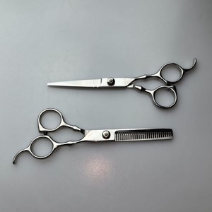 Hairdressing Scissors Set Stainless Steel Thinning Shears And Flat Shears With Comb And Clips For Hair Styling Tools - Product Image 5