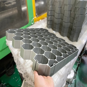 Pavimentos Duraderos para Control de Lodo, Tapetes Resistentes a la Intemperie para Caminos, Estabilizadores de Grava, Pavimento Plástico para Caminos de Grava - Product Image 3