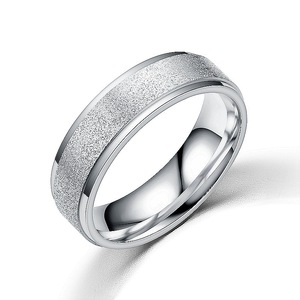 Jane Eyre-anillo de compromiso para parejas, 6mm, arena esmerilada, chapado en oro de 18K, acero inoxidable, venta al por mayor - Product Image 3
