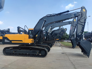 Excavadora de cadenas de 21 y 22 toneladas Hx220HD con motor Cummins - Product Image 3