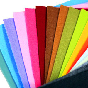 <span class=keywords><strong>Foglio</strong></span> di Tessuto <span class=keywords><strong>in</strong></span> Feltro di Lana Non Tessuto Riciclato <span class=keywords><strong>in</strong></span> Poliestere Morbido Multicolore su Misura per Regali Fai-da-Te e Confezioni Regalo per Bambini - Product Image 4