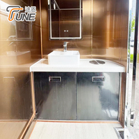 Remorque Sanitaire Mobile de Luxe au Design Moderne – Toilettes Portables pour Événements Extérieurs Haut de Gamme