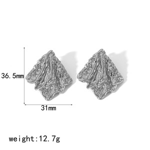 Boucles d'oreilles géométriques en acier inoxydable plaqué or 18 carats, forme triangulaire irrégulière, pour femmes, bijoux tendance - Product Image 4