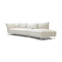 Canapé d'angle en tissu chenille moderne et minimaliste en forme de L avec pieds métalliques fins pour appartement et hôtel