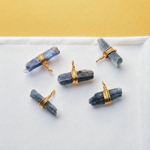 จี้หินไคยาไนต์แบบหยาบ12-14มม. สายพันรอบ | จี้หินธรรมชาติชุบทองสำหรับทำเครื่องประดับ DIY - Product Image 1