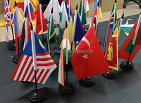 Drapeau de table de bureau en polyester QCP, best-seller 2026, drapeaux nationaux du monde, drapeaux de bureau personnalisés, fanions pliables sur support en ABS PVC