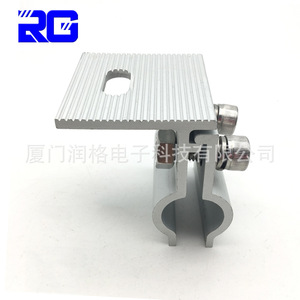 Pince de fixation solaire en aluminium pour toiture ondulée, finition anodisée - Product Image 1