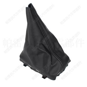 Couvre-poignée de levier de vitesses en cuir Audi A3 Noir CLH71107818 Pièce auto - Product Image 1