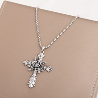 Nouveau Collier Long Croix Rose Homme Hip Hop Mode Pendentif Joker Chaîne Serpent Fête Fabricants Vente en Gros Europe États-Unis