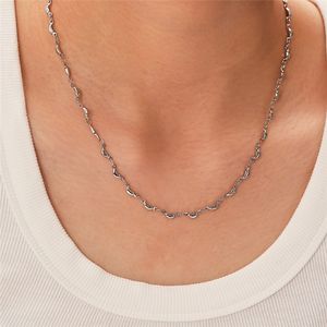 Nouveau Collier Chaîne Maillons Banane en Acier Inoxydable Poli Miroir de Designer Canadien, Créatif <span class=keywords><strong>Argent</strong></span>é pour Hommes et Femmes, Bijou Classique - Product Image 1