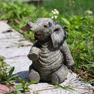 งานประติมากรรมรูปช้างน้อยน่ารักทำจากอีพ็อกซี่เรซิ่น หัวเอียง ตกแต่งสวน สนามหญ้า หรือระเบียง เหมาะสำหรับเป็นของขวัญ - Product Image 1