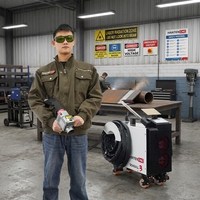 Machine de nettoyage au laser pulsé 500W pour l'élimination des graffitis sur les murs, le nettoyage de la peinture, de la rouille sur les surfaces en pierre, béton et briques - Prix