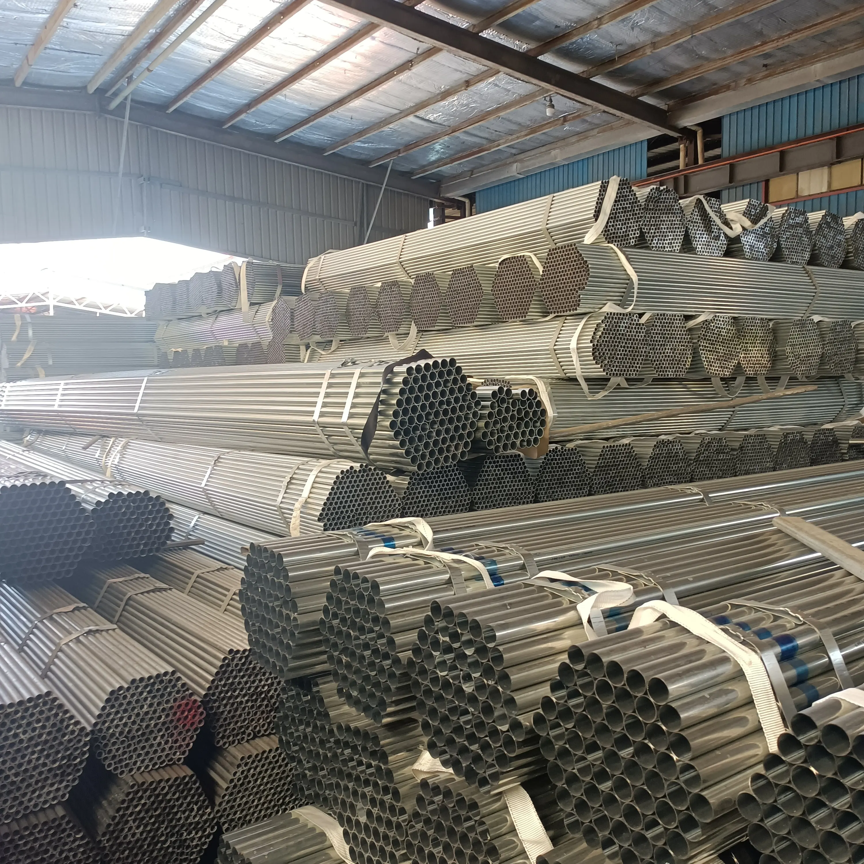 Hot dipped galvanized steel pipe ASTM A106 6 meter galvanized steel pipe A53 galvanized steel tube