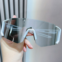 Nouvelles lunettes de soleil sans monture pour hommes et femmes, lunettes de cyclisme enveloppantes, verres UV400, lunettes de vélo, de moto et de conduite