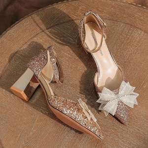 Zapatos de Novia de Moda con Punta en Pico, Tacón Cuadrado, Correa en el Tobillo, Lazo Brillante, Forro de Satén, 5cm-8cm - Product Image 1