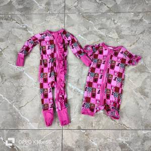 OEM ODM HOWDY COW BOY プリント キッズパジャマ ベビーワンピース スリープウェア 衣類 カスタム幼児用ジッパーロンパース - Product Image 2