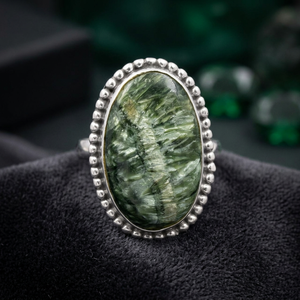 Bague tendance pour homme en argent sterling 925 avec pierre précieuse verte authentique en serpentine naturelle, sertie clos, artisanale, en forme d'ancre - Product Image 2