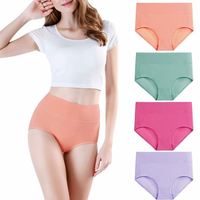 Im Angebot: Gebrauchte High-Cut Strickunterwäsche und BHs für Damen im Großhandelsposten mit Sofortlieferung