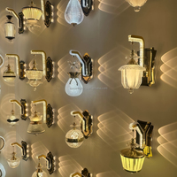 Applique Murale LED Décorative de Luxe à Effet Vague en Cristal, 165-265V, Tricolore, Design Contemporain, Décoration Intérieure Afrique et Moyen-Orient