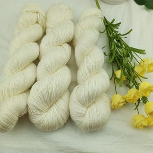 Sợi len Lotus 400m/100g, sợi len làm tất, trọng lượng Fingering, siêu mềm, len <span class=keywords><strong>Merino</strong></span> siêu mịn pha nylon, màu trắng tự nhiên, dùng để nhuộm tay - Product Image 2