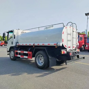 Camion-citerne Isuzu du Japon pour le transport d'<span class=keywords><strong>eau</strong></span> <span class=keywords><strong>potable</strong></span>, 5-8m³ – Camion-citerne arroseuse pour les rues - Product Image 5