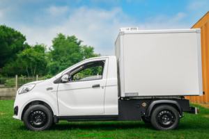 Epic0 ATP Camión Eléctrico de Cuatro Ruedas Van 125 -185Km de Alcance Fácil de Operar con Batería de Litio Asientos de Cuero Cámara Trasera - Product Image 2