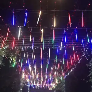 Schlussverkauf Outdoor-Schneefall-LED-Fallregen Meteor-Duschenlichter-Strang-Betroppung für Weihnachten Hochzeit Bäume Garten