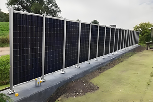 カスタマイズ可能な多サイズ農場用太陽光発電システム 防水両面ソーラーパネル プライバシー保護ソーラーフェンス - Product Image 3