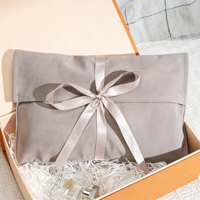 Pochette en velours pour extensions capillaires avec ruban, sac d'emballage cadeau en velours imprimé avec logo personnalisé