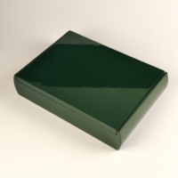 Boîte à bijoux en bois laqué vert foncé brillant, doublure en velours, charnière en métal doré, logo personnalisé, boîte de rangement pour bijoux de luxe, cadeau