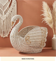 Panier de présentation en forme de cygne tressé à la main, paniers en rotin élégants, nouveau design, contenants de rangement en forme d'animal