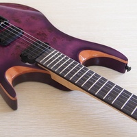 Penjualan Langsung Pabrik Gitar Elektrik Headless 30 Inch 6 Senar Ungu Mengkilap Portabel