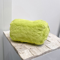 Pochette de toilette personnalisée avec logo, nouvelle, en peluche, couleur bonbon, portable, douce, pour le voyage, sac à cosmétiques