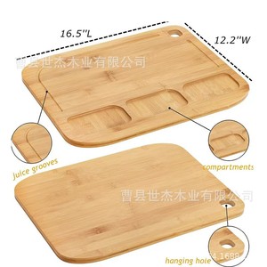 Bandeja de madera para cortar queso de 42x31x1.5cm con ranura para jugo y asa rectangular para uso en la cocina - Product Image 5