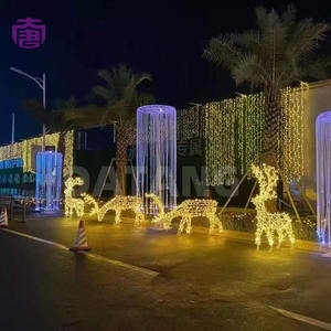 Arbre lumineux en fibre optique LED en plastique scintillant, classé IP65, pour la décoration des rues, des places, des centres commerciaux et des festivals - Product Image 3