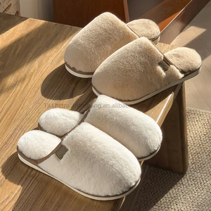 High Quality Winter Fluffy Plush Designer <b>Slippers</b> Platform <b>Mules</b> Furry <b>Slippers</b> Shoes Indoor Home Fur <b>Slippers</b> for Women - Product Image 2
