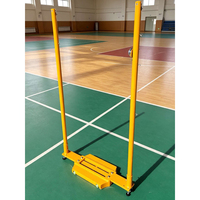 Poteau de filet de badminton à double colonne, système de tension de précision, base lourde en tube d'acier, qualité industrielle pour équipement de terrain