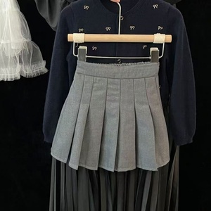 Set Elegante in Stile Coreano per Ragazze: Cardigan Lavorato a Maglia e Gonna Plissettata con Ricamo a Fiocco, Novità <span class=keywords><strong>Primavera</strong></span> 2026 - Product Image 3