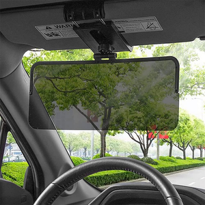 Extensor de Visera Polarizado para Auto con Instalación Automática, Protección UV400 contra Deslumbramiento, Nieve y Rayos UV - Product Image 2