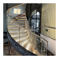 Escalier en colimaçon moderne en bois massif avec rampe en verre pour appartement, hall, usage intérieur, écologique, à monter soi-même
