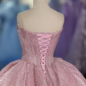 Vestido de Quinceañera y Fiesta Elegante Dy1367 Estilo Princesa Rosa de Gasa con Apliques, Top de Tubo y Diamantes Brillantes - Product Image 6